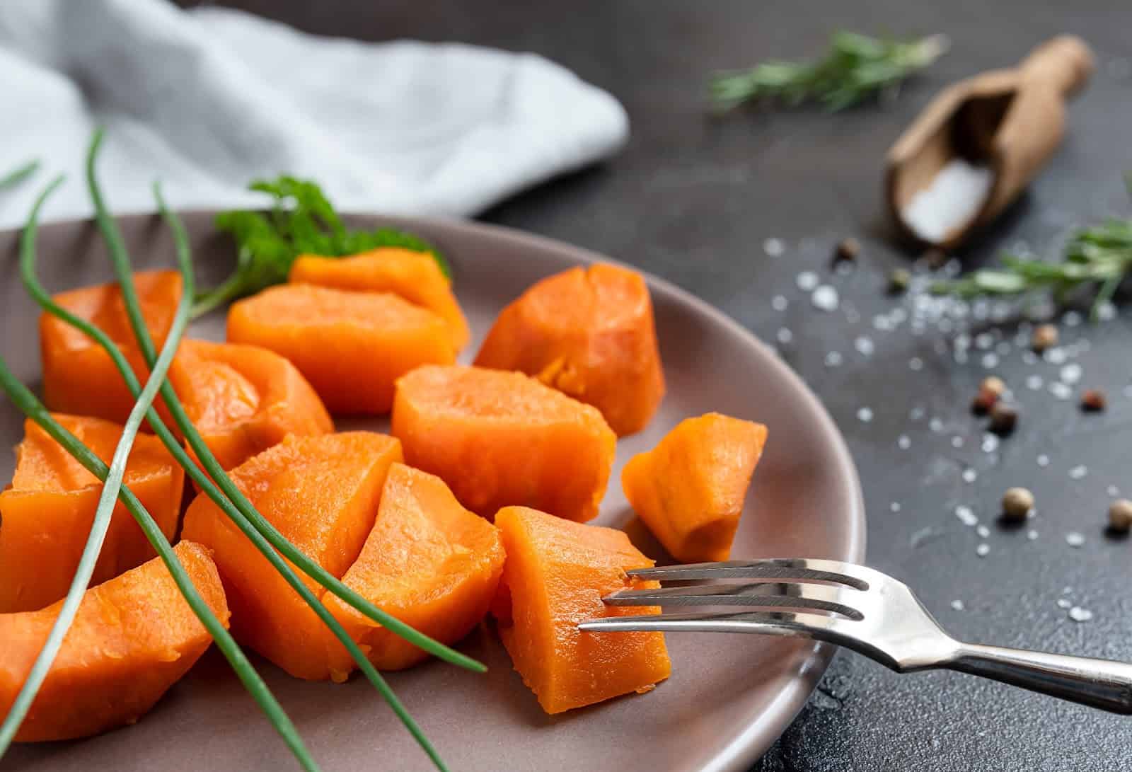 Freshly prepared sweet potatoes for healthy dog diets, perfect for natural pet nutrition.