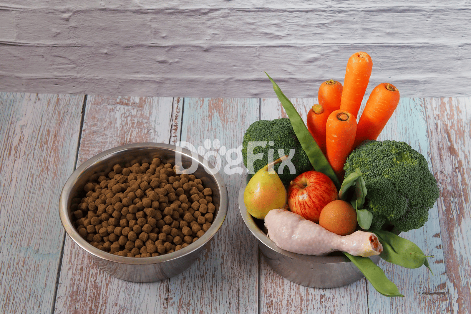 Healthy dog food with vegetables, chicken, and kibble, promoting optimal nutrition and well-being.